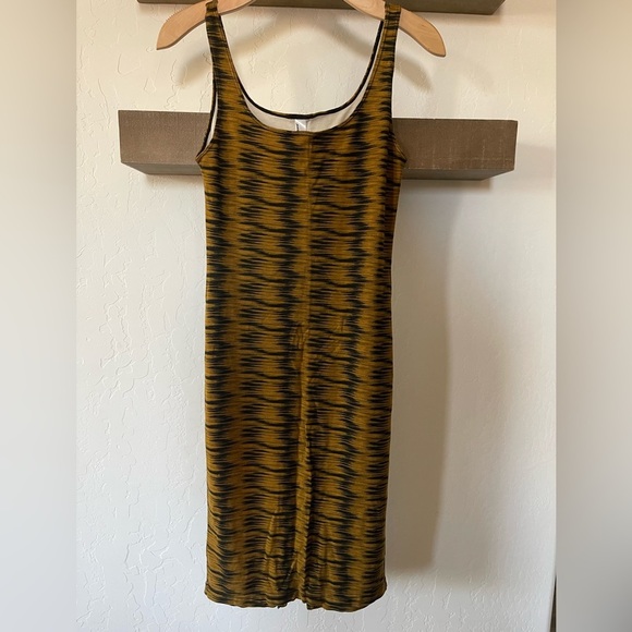 American Apparel| Mustard & Black Bodycon Dress, Size Medium•••Hyena - Picture 4 of 12
